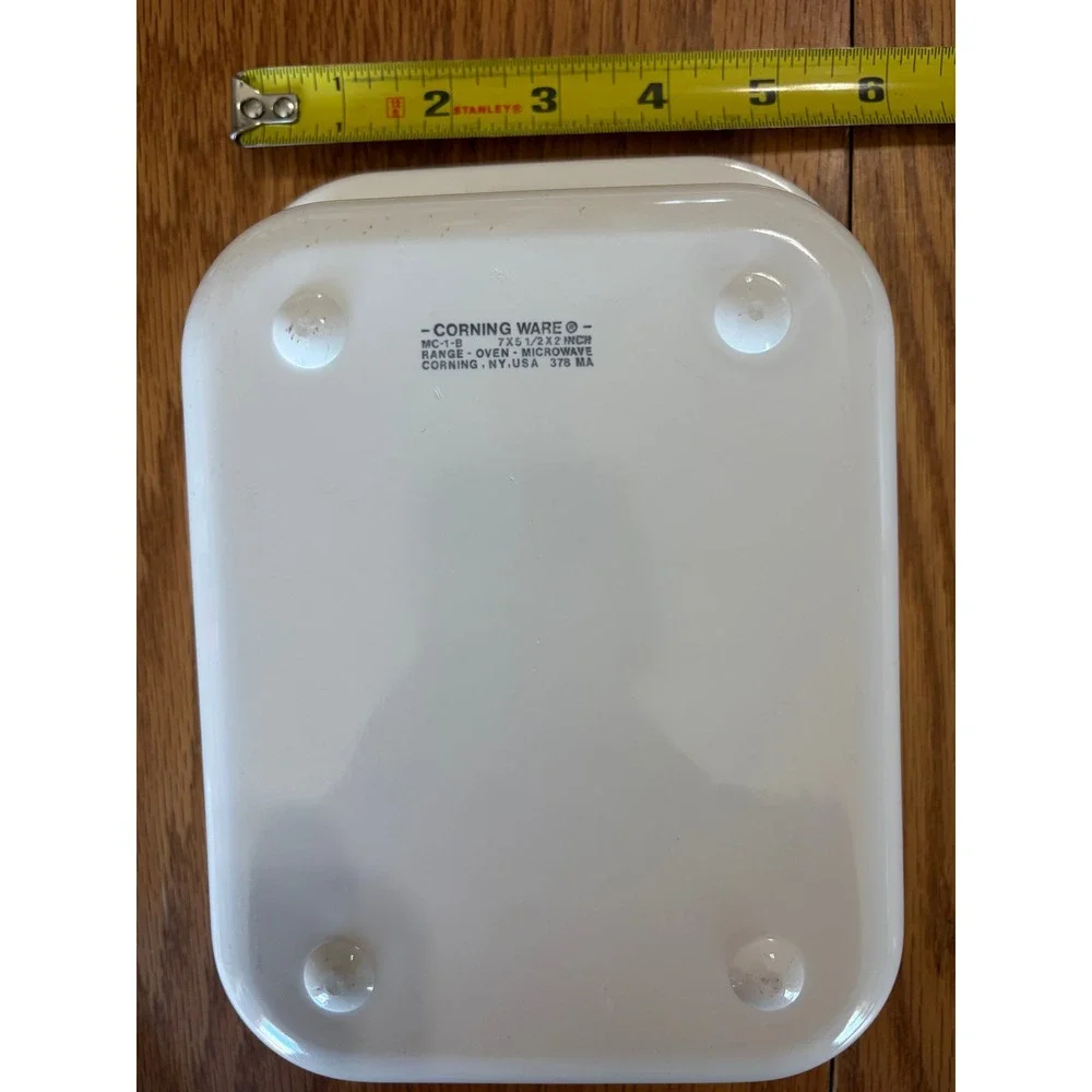 Corning Ware MC-1-B White Microwave Crisper Dish with Glass Lid 7.5x5.5x2 inch